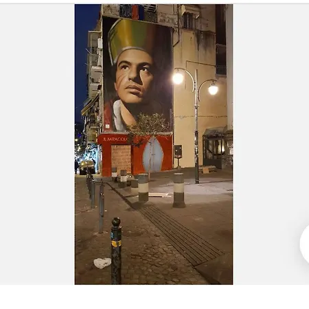 Greta Naples